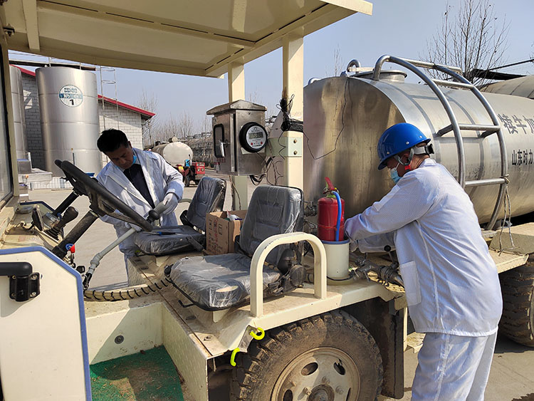 創(chuàng)新引領(lǐng)，打造現(xiàn)代化智慧牧場